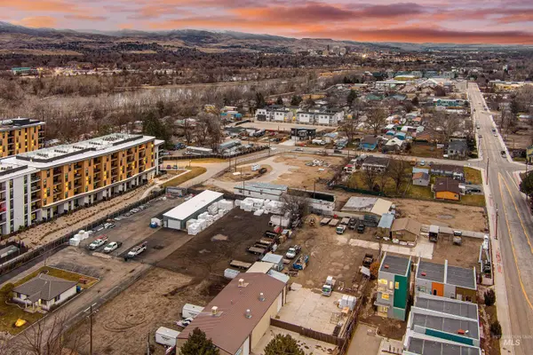 3921&3933 N Adams, Garden City, ID 83714