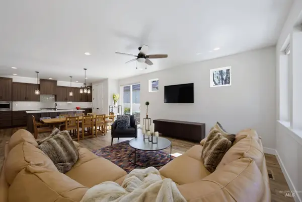 10386 W Shields Ave, Boise, ID 83714