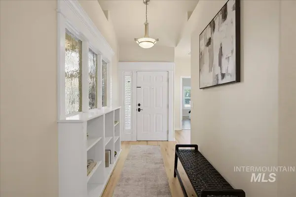 2147 E Kamay Dr, Meridian, ID 83646