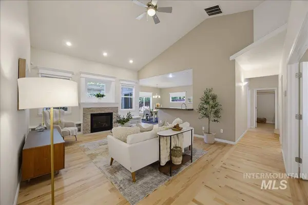 2147 E Kamay Dr, Meridian, ID 83646