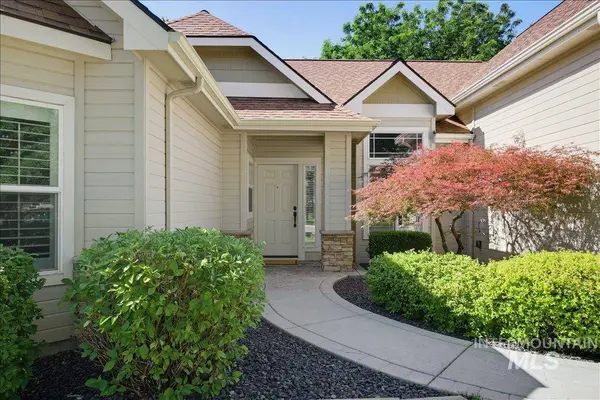 2147 E Kamay Dr, Meridian, ID 83646
