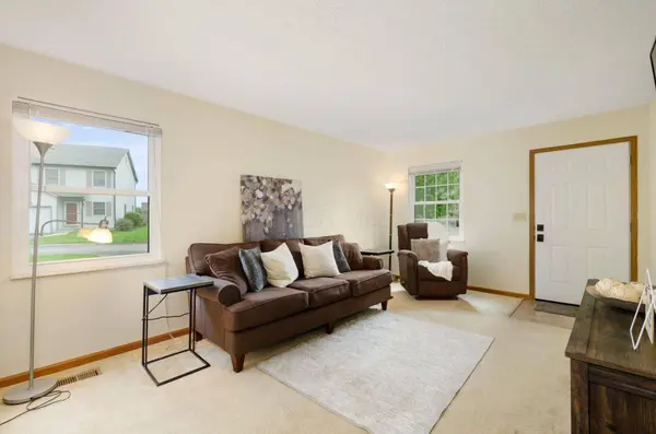 8041 Lakeloop Drive, Westerville, OH 43081