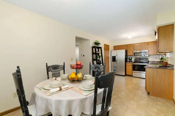 8041 Lakeloop Drive, Westerville, OH 43081