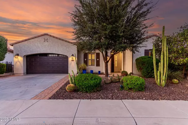 882 E LADDOOS Avenue, Queen Creek, AZ 85140