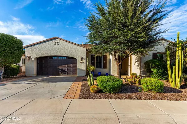 882 E LADDOOS Avenue, Queen Creek, AZ 85140