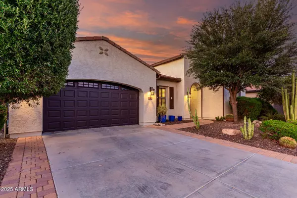 882 E LADDOOS Avenue, Queen Creek, AZ 85140