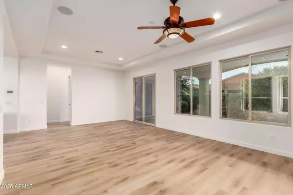 882 E LADDOOS Avenue, Queen Creek, AZ 85140