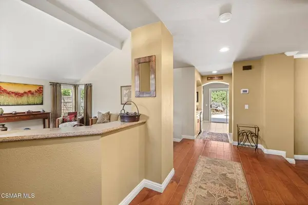 5043 Evanwood AVE, Oak Park, CA 91377