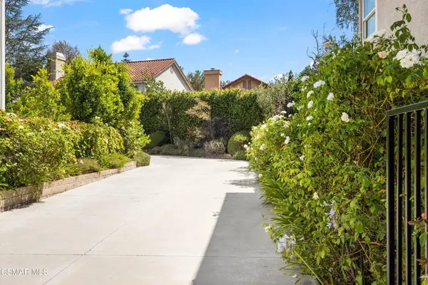 5043 Evanwood AVE, Oak Park, CA 91377