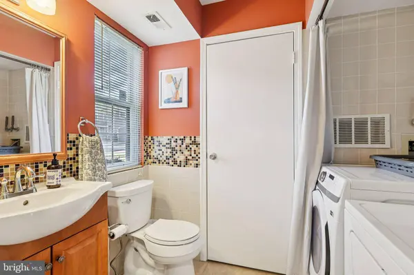 339 ERICSON CT, Mount Laurel, NJ 08054