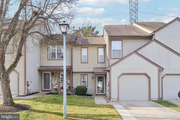 339 ERICSON CT, Mount Laurel, NJ 08054