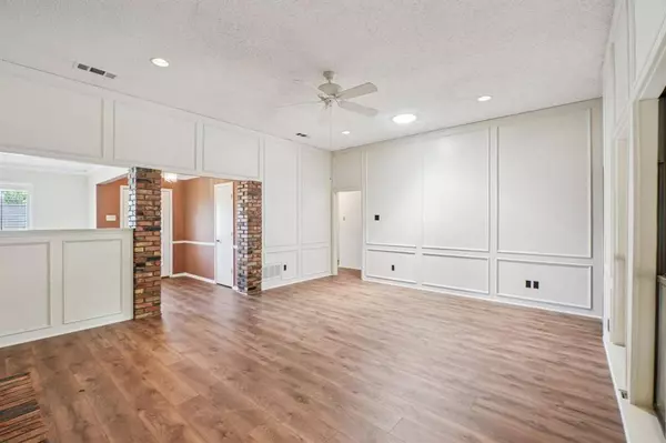 2608 Timberleaf Drive, Carrollton, TX 75006