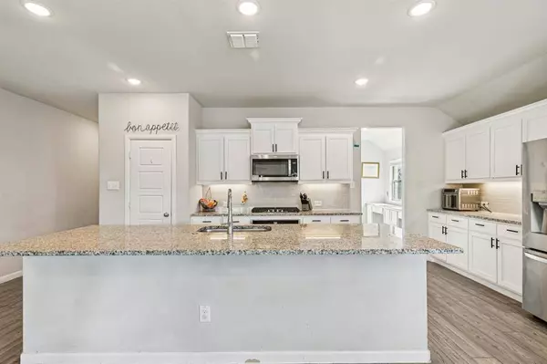 312 Scenic Point Drive, Princeton, TX 75407