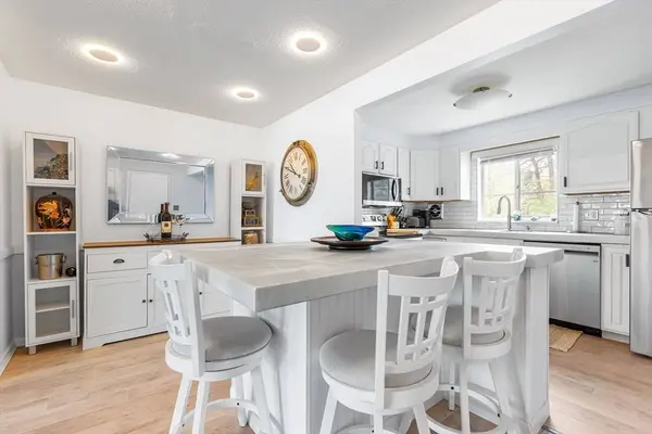C1 Colonial Dr #3, Andover, MA 01810