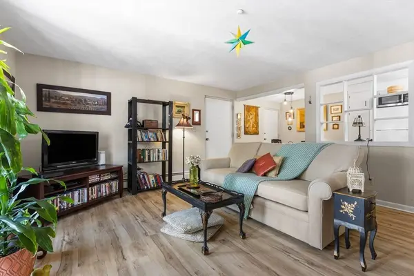 20 Colonial Drive #11, Andover, MA 01810