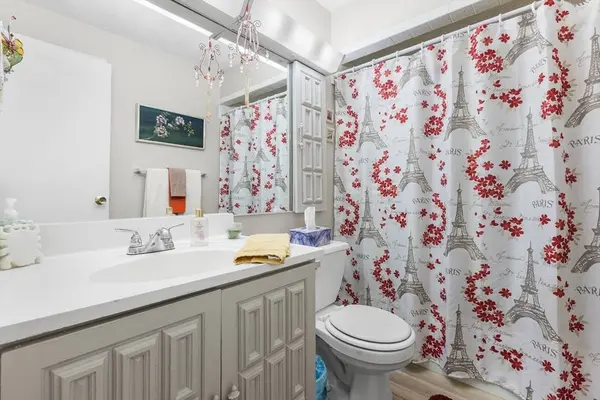 20 Colonial Drive #11, Andover, MA 01810