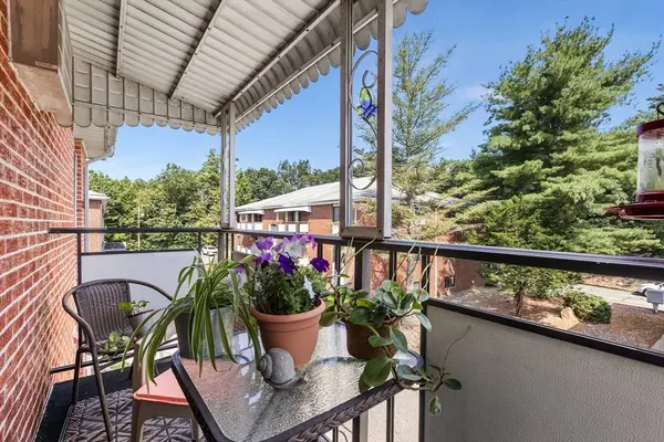 20 Colonial Drive #11, Andover, MA 01810
