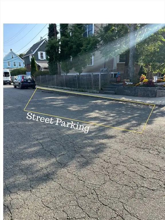 10 Roberts St #14, Somerville, MA 02145