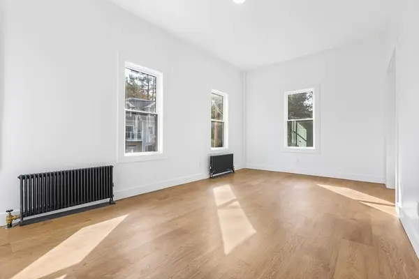 114 Haverhill St, North Reading, MA 01864