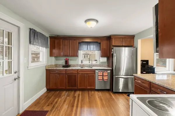 117 Rock St, Norwood, MA 02062