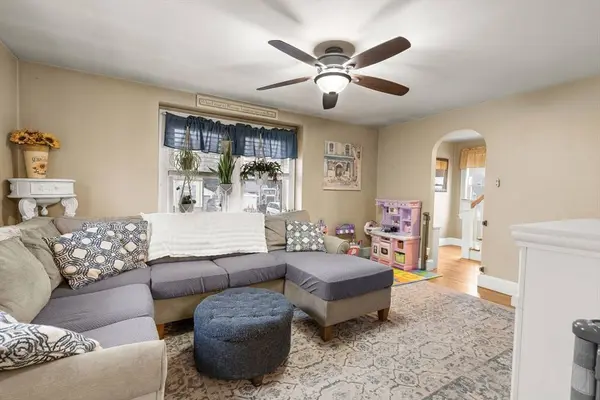 117 Rock St, Norwood, MA 02062