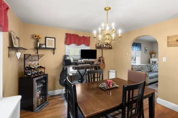 117 Rock St, Norwood, MA 02062