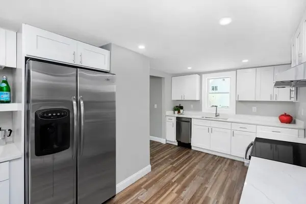 43 Riverside Dr, North Reading, MA 01864