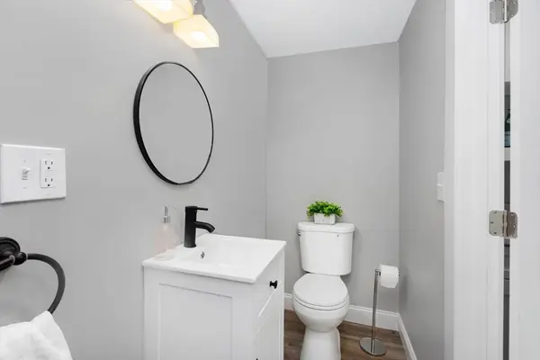 43 Riverside Dr, North Reading, MA 01864