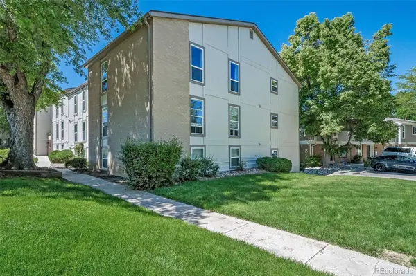 7251 S Xenia CIR #F, Centennial, CO 80112