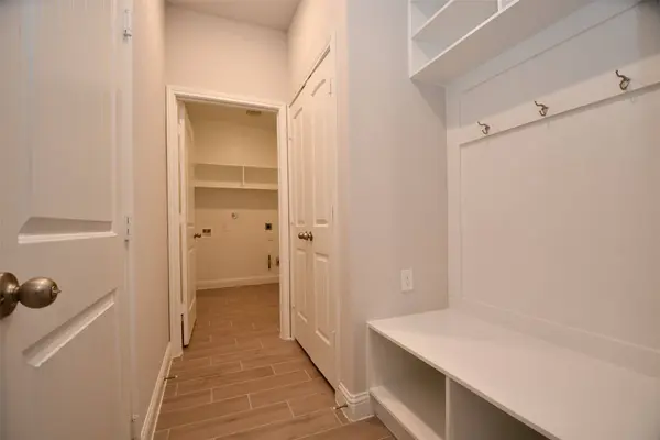 19722 Dwight Eisenhower, Cypress, TX 77433