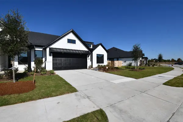 19718 Dwight Eisenhower DR, Cypress, TX 77433