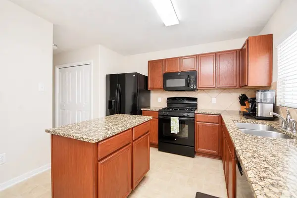 3010 Apple Dale DR, Houston, TX 77084