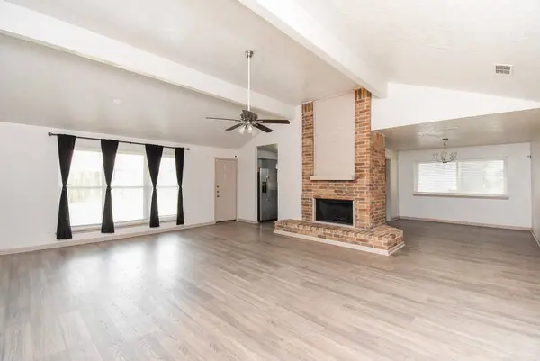 13430 Piney Oaks DR, Houston, TX 77065
