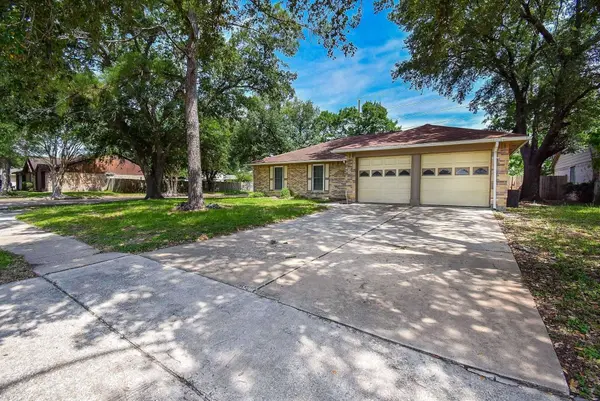 13430 Piney Oaks DR, Houston, TX 77065