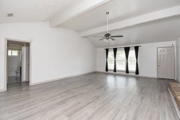 13430 Piney Oaks DR, Houston, TX 77065