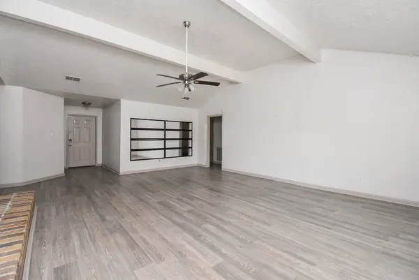 13430 Piney Oaks DR, Houston, TX 77065