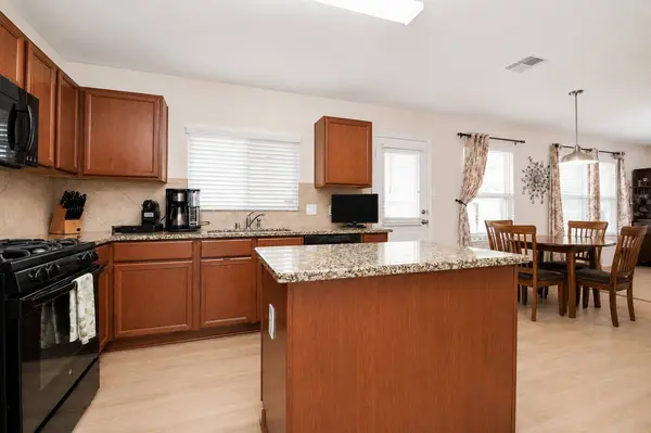 3010 Apple Dale DR, Houston, TX 77084