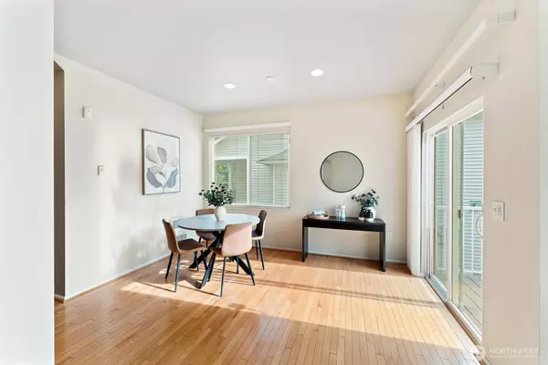 4801 Lake PL #A, Renton, WA 98055