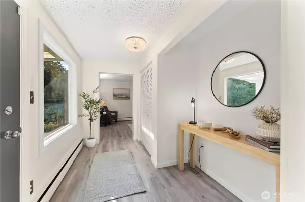 1804 S 107th ST, Seattle, WA 98168