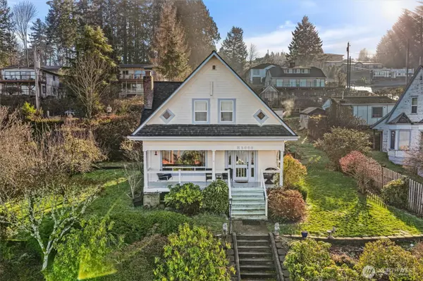 5060 E State Route 106, Union, WA 98592