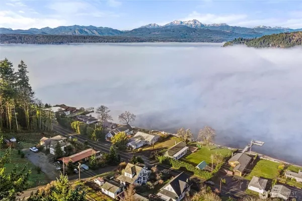 5060 E State Route 106, Union, WA 98592