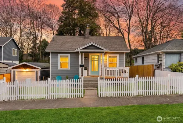 6058 6th AVE NE, Seattle, WA 98115