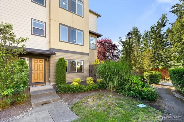 347 Chelan AVE NE, Renton, WA 98059