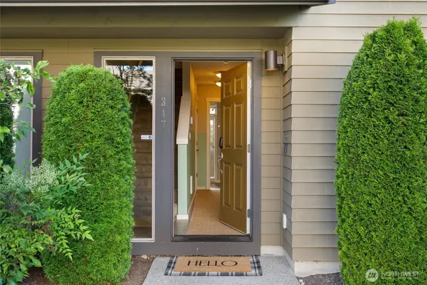 347 Chelan AVE NE, Renton, WA 98059