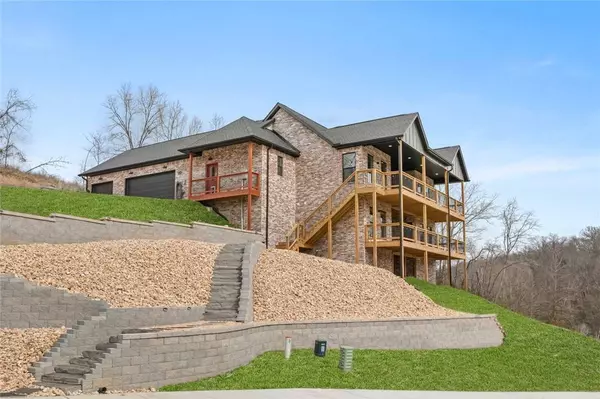 2103 NE Chaucer St, Bentonville, AR 72712