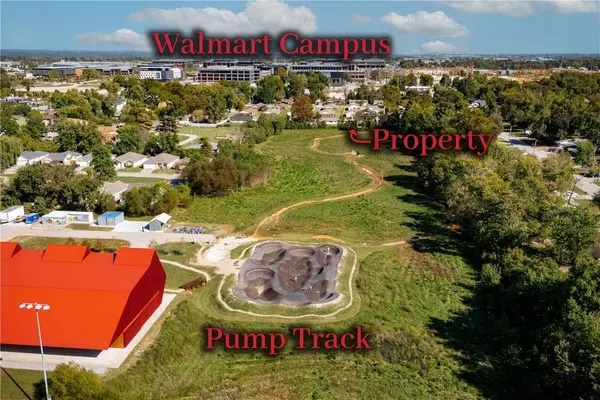 926 SE G St, Bentonville, AR 72712