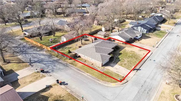 4003 Chapman Ave, Springdale, AR 72762