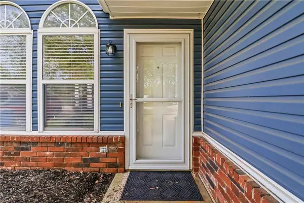 206 NW J St, Bentonville, AR 72712