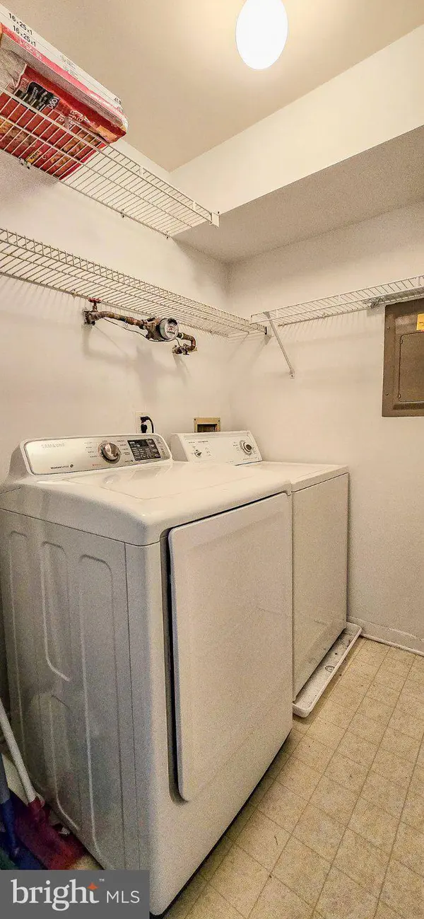 1404-B SAXONY DR #B, Mount Laurel, NJ 08054