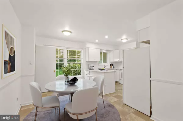 8803 TUCKERMAN LN, Rockville, MD 20854